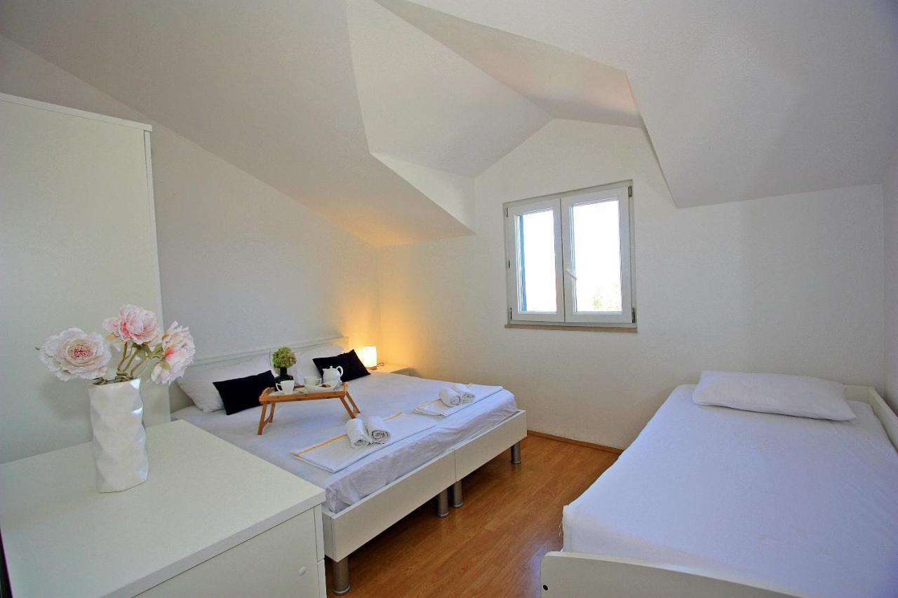 Apartments Jaksic - Zile スペタル エクステリア 写真